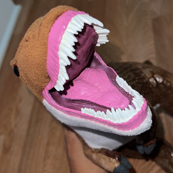 Chomping Dinosaur Plushie NWOT - Picture 5 of 7